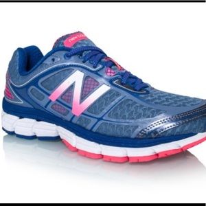 NEW BALANCE 860V5 Women’s Running Sneakers